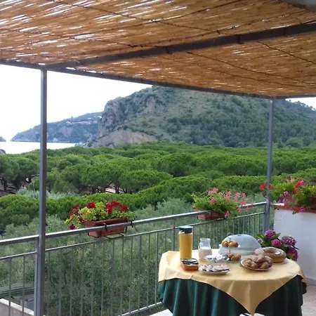Alojamento de Acomodação e Pequeno-almoço Saturno Marina di Camerota
